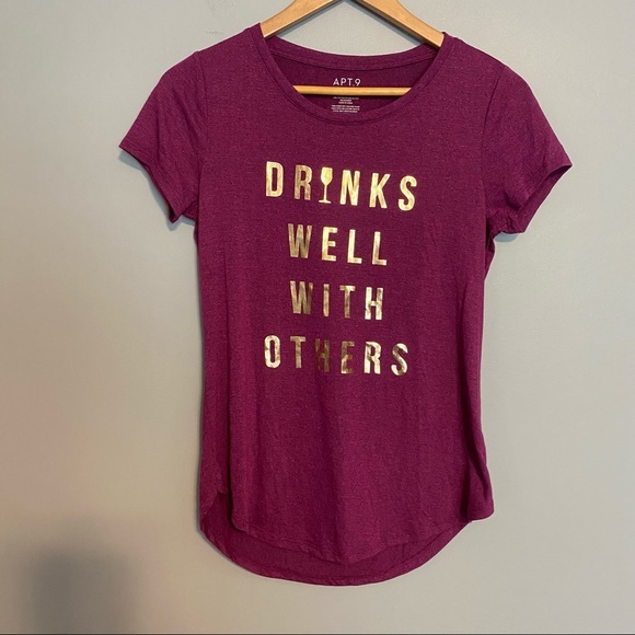 APT 9 Drinks well with others short sleeve t-shirt - Picture 1 of 4